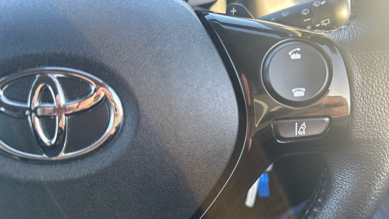 Toyota Aygo 1.0 VVT-i X-Trend TSS 5dr x-shift Petrol Hatchback